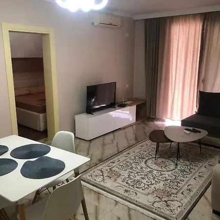 Aroni Apartmán Golem (Tirana)